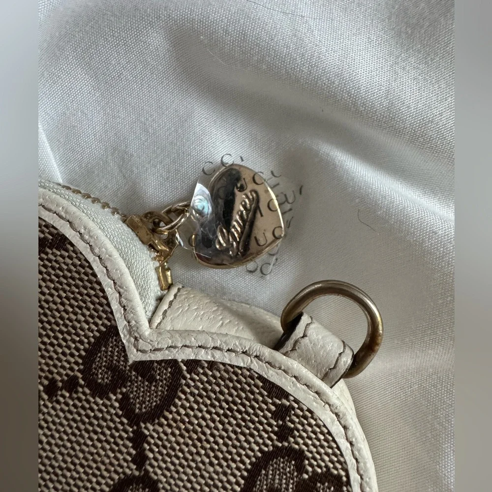 Gucci Heart Coin Purse Authentic - Picture 3 of 8